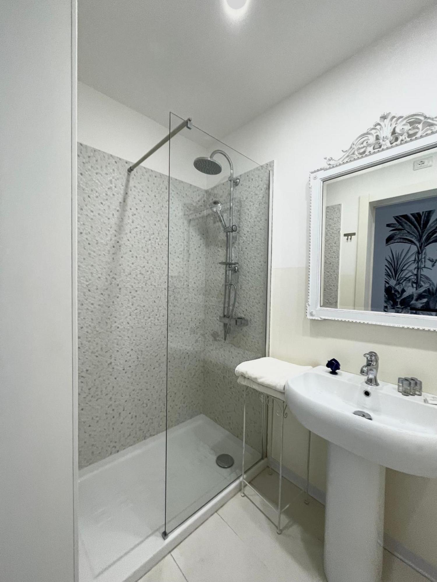 Dai 3 Santi Bed & Breakfast เลชเช ภายนอก รูปภาพ